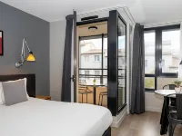 Staycity Aparthotels Marseille Centre Vieux Port Hotels near Marseille Saint-Charles Station
