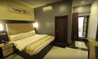 Degladys Hotel Enugu - bars
