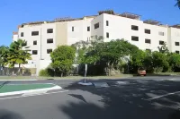 Edge Apartments Cairns Hotels in Cairns North