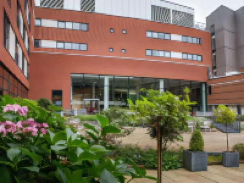 阿斯頓會議中心酒店 鄰近維拉公園球場的酒店