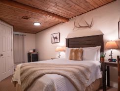 Elkhorn Cabins and Inn
