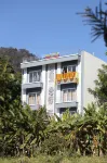 Hotel Yog Tapovan- Rafting Available Hotels near Tera Manzil Temple
