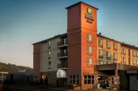 Holiday Inn Express & Suites Portland-NW Downtown