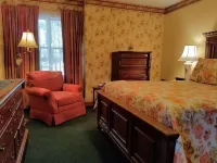 Innisfree Boutique Inn by-The-Lake Hotels in Hamburg