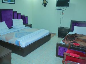 Sunrise Hotel Kalam