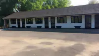 Pinewood Lodge