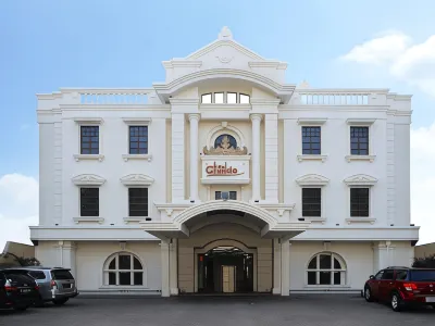 Grande Hotel Lampung Hotel dekat Vihara Kartika Sapta