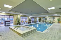 Hampton Inn & Suites by Hilton Guelph - Pools