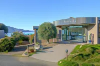 Edge of the Bay Resort