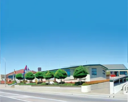 Blue Dolphin Motel