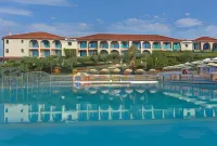Akrathos Beach Hotel Hotels near Camping Delphini