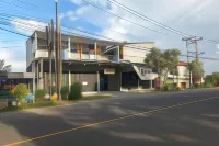 Hotel O Guest House Cinta Damai Hotels in Slawi