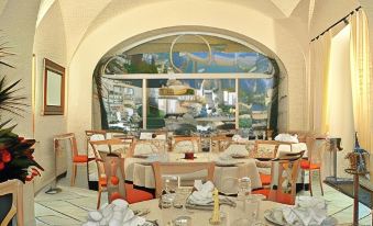 3. Hotel Po..