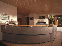 Hotel du Pigne فنادق في إيفولين