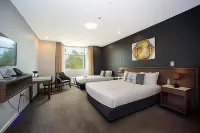Sfera's Park Suites & Convention Centre Hotels in Fairview Park