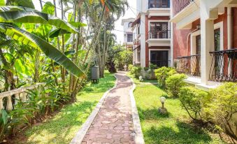 StayVista at Almok with Pool & Terrace