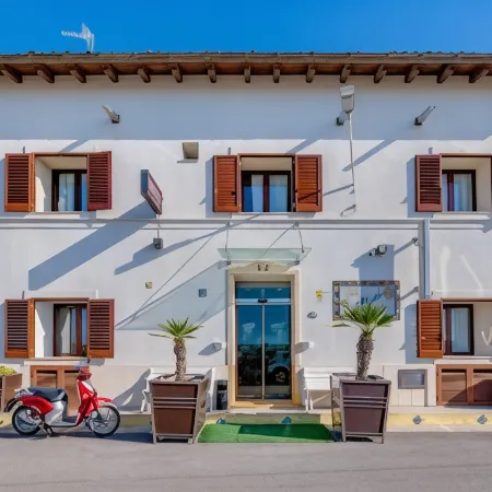 Hotel Aliai Отели в г. Шакка