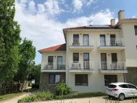 Jade Hotel-Ezüsthíd Hotel Отели в г. 