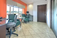 Motel 6 Lethbridge, AB