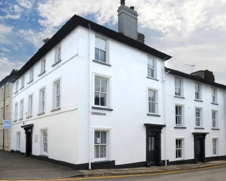 ティ ヘライグ ゲスト ハウス ブレコンのホテル