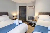 The Arc Hotel Các khách sạn ở West Derby