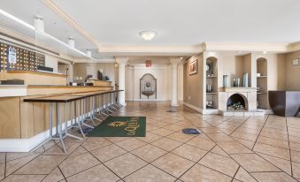 La Quinta Inn by Wyndham Costa Mesa / Newport Beach