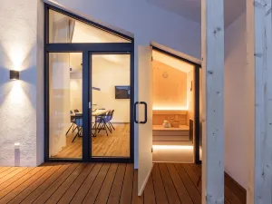 Max Mountain Apartments
