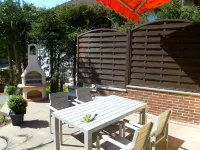 large comfortable house for 2 to 6 people, directly on the Moselle, with WiFi