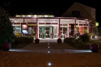 Logis Hotel Restaurant l'Escapade Hotels in Le Pont-Chretien-Chabenet