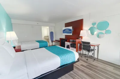 Howard Johnson by Wyndham Virginia Beach at the Beach Hotels in Virginia Beach