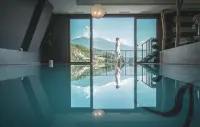 Molaris Lodge - Pools