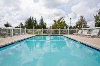 Country Inn & Suites by Radisson, Columbus, GA - Pools