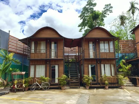 Mitaree Hotel 1 Отели в г. Mae Sariang
