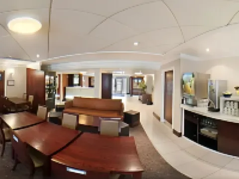 ホリデイ イン エクスプレス グレンロセス by IHG グレンロセスのホテル