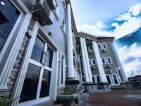 Bluxton Hill International Resort