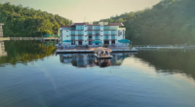 Uiara Amazon Resort Hoteles en 