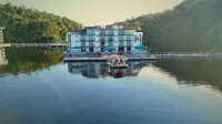 Uiara Amazon Resort