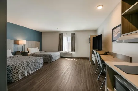 WoodSpring Suites Concord-Charlotte Speedway Отели рядом с достопримечательностью «Змакс Драгуэй»