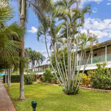 Cable Beachside Villas Hotel Exterior