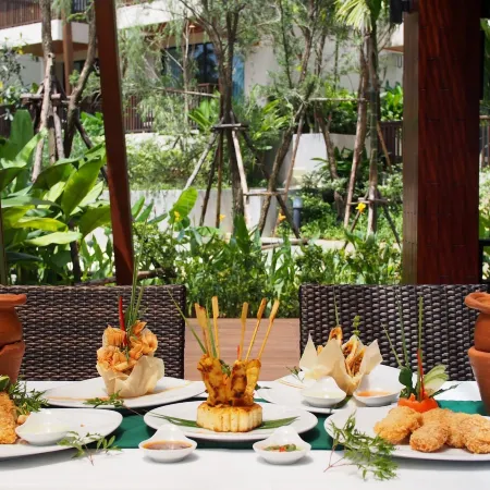 HULA HULA RESORT l truly tropical and fun wellness