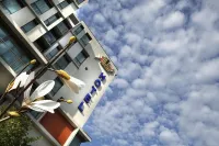 Hotel du Pasino Hotel a Rosult