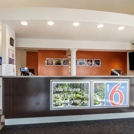 Motel 6 Vancouver, WA