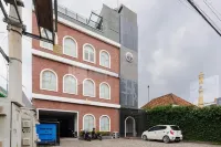 Ketje Luxury Capsule Mitra RedDoorz Hotel a Bandar Lampung