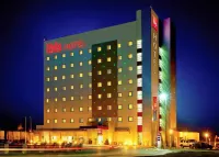 Ibis Juarez Consulado Hotels near Las Torres Plaza Comercial