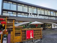 The Parkmore Hotel Hotel dekat Op Shop 'til You Get Enough