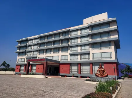 Vits the Somnath Gateway Отели рядом с достопримечательностью «Veraval Seafront»