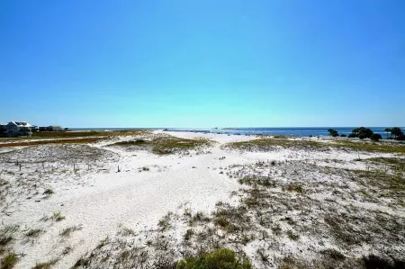 Poolside Villas #302- Harry's Beach House