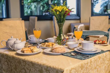 Visconte Ditalia Hotel e Eventos Отели рядом с достопримечательностью «Três Coroas RS»