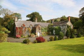 Collaven Manor