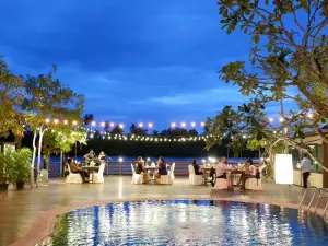 Baan Amphawa Resort & Spa